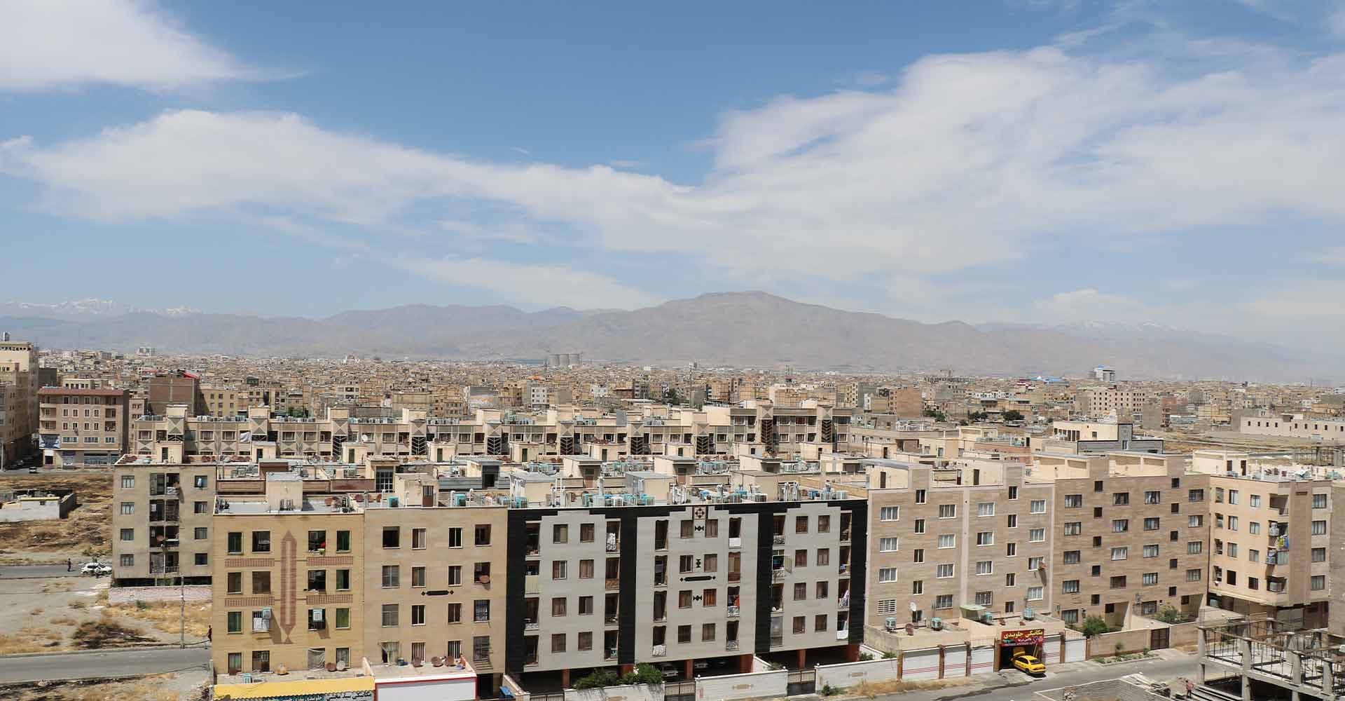 ششدانگ 5 واحد با کاربری تجاری (مجتمع تجاری - تفریحی بازینو) همراه با دستگاه ها و ماشین آلات مربوطه