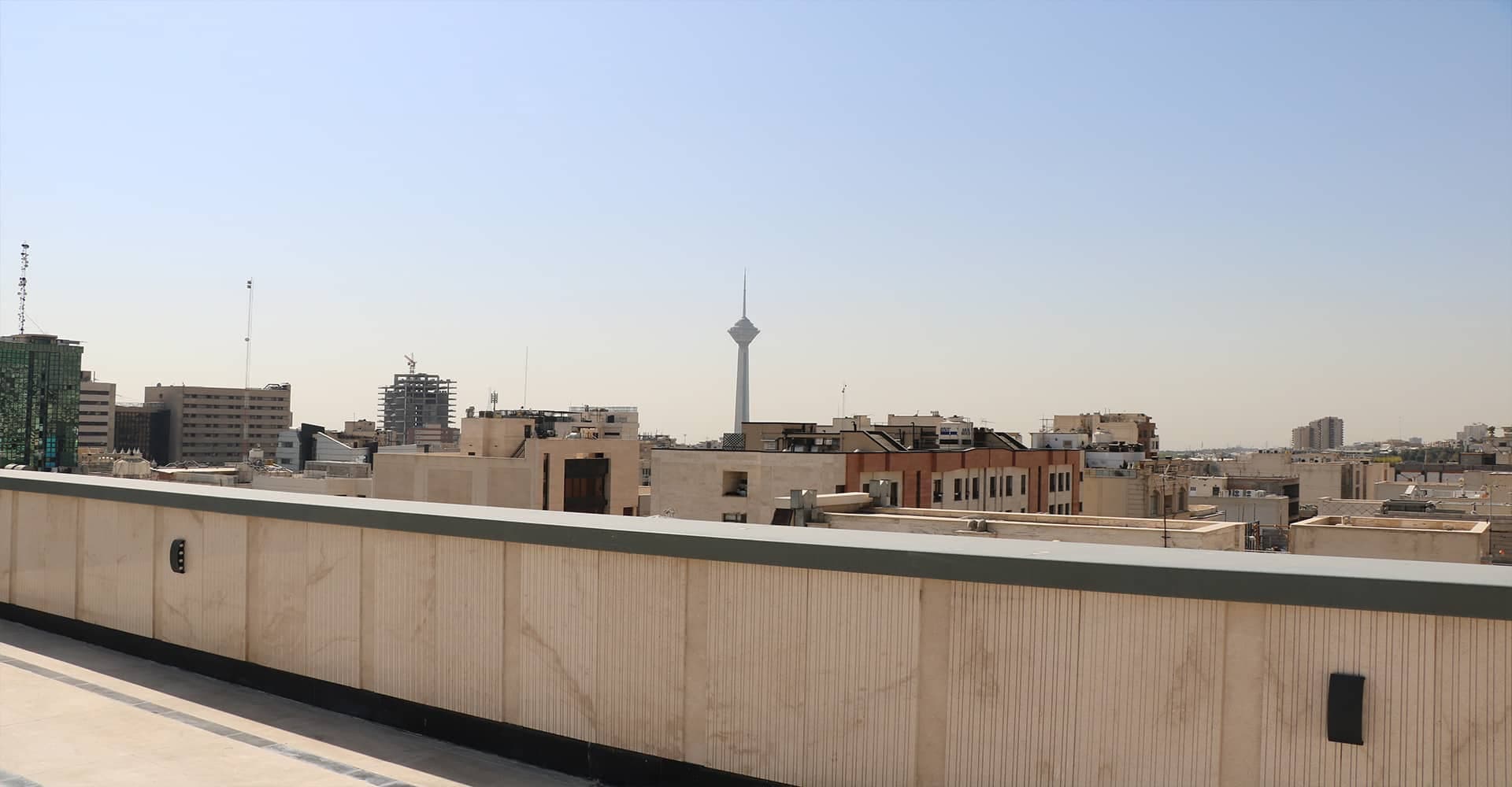 ساختمان اداری 10 طبقه