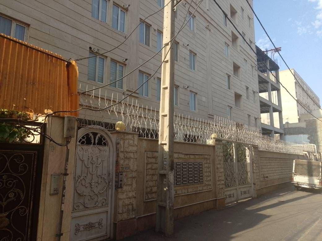 مقدار 46صدم دانگ مشاع از ششدانگ عرصه و اعیان یک باب ساختمان مسکونی 9 طبقه شناسه 2568 - تصویر 1
