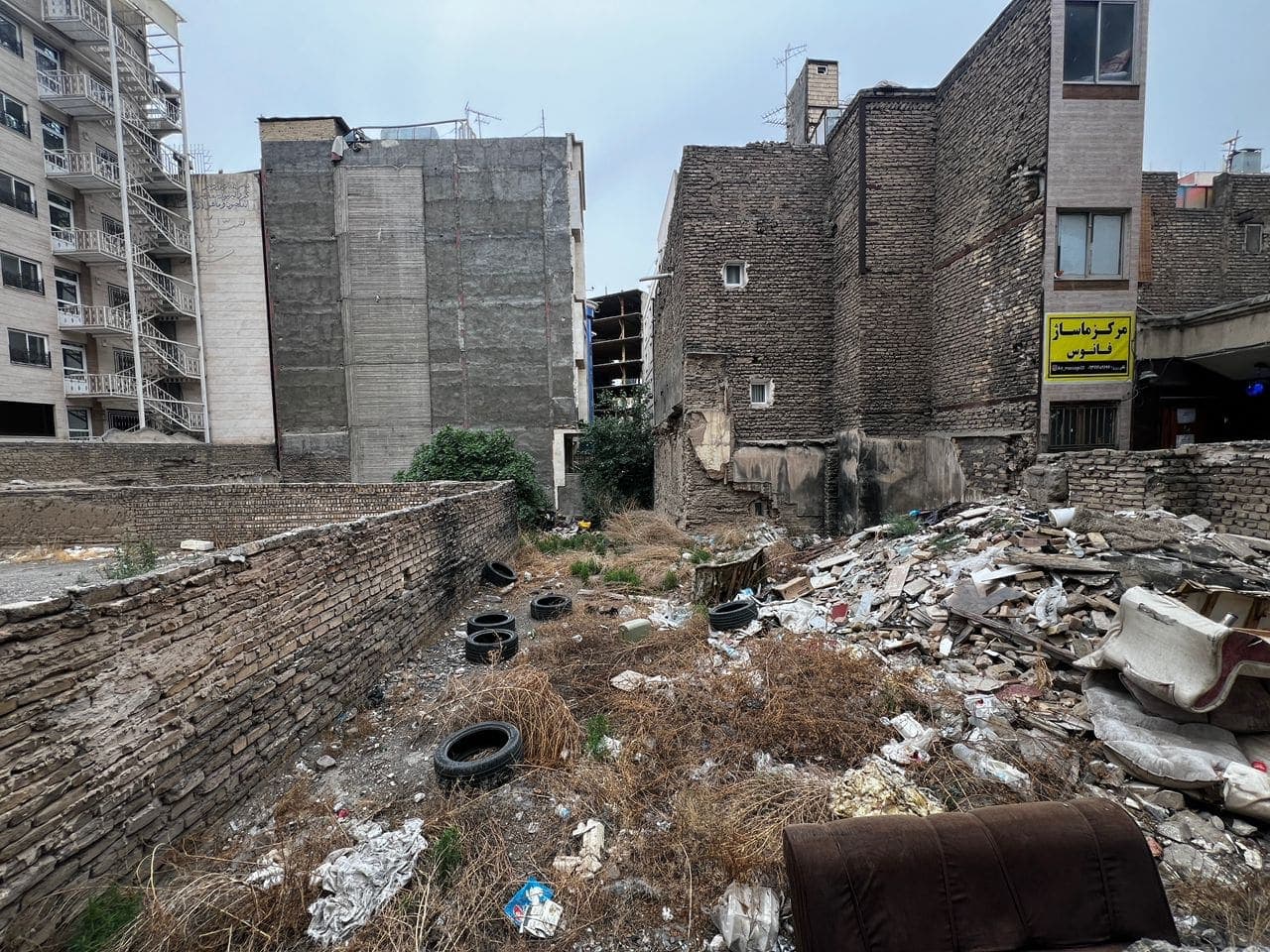 ششدانگ یک قطعه زمین خالی شناسه 2691 - تصویر 1