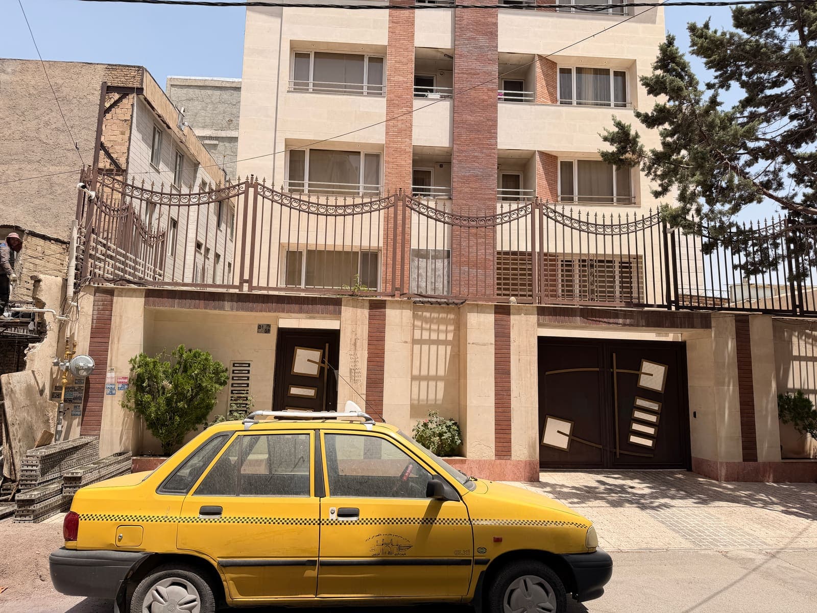 مقدار 0.694دانگ مشاع از ششدانگ یک واحد آپارتمان مسکونی شناسه 2790 - تصویر 1